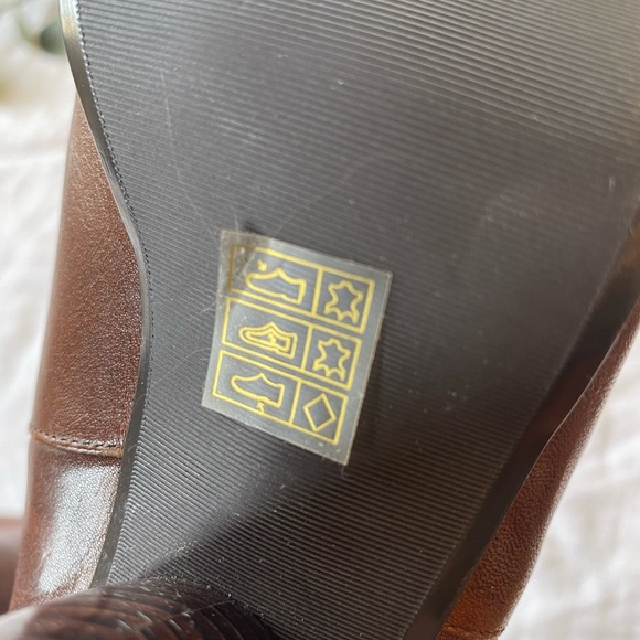 Brown genuine leather ankle platform boots. MAX STUDIO UMBERTO/ COGNAC - Picture 16 of 16